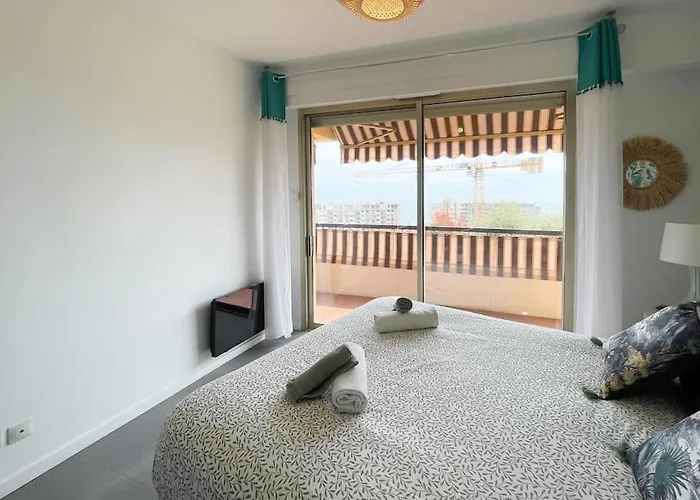 Le Monteverdi Apartment Beausoleil